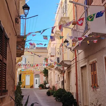 Casa Polixeni - Da E Nonne * Carloforte (Isola di San Pietro)